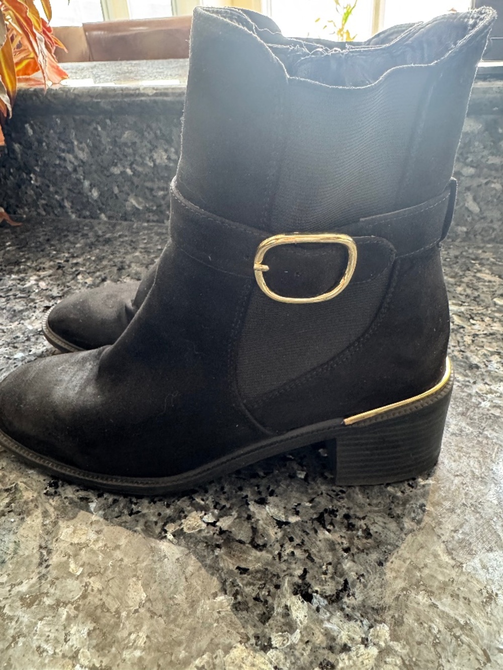 Liz Claiborne Women's Black Suede Ankle Bootie Buckle Side Zip Almond Toe 8 M